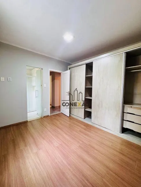Apartamento com 3 quartos para alugar, 110m2 em Marapé, Santos - SP - imagem 9 Foto 9 de Apartamento com 3 quartos para alugar, 110m2 em Marapé, Santos - SP