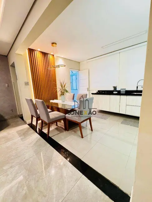 Apartamento com 3 quartos para alugar, 110m2 em Marapé, Santos - SP - imagem 4 Foto 4 de Apartamento com 3 quartos para alugar, 110m2 em Marapé, Santos - SP