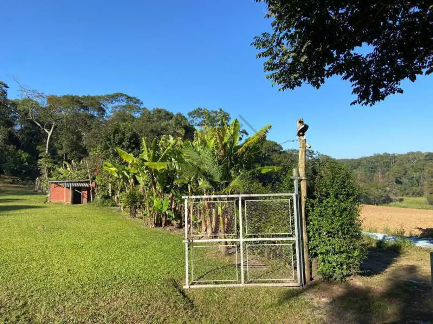 Foto 9 de Terreno / Lote com 1 quarto à venda, 194m2 em Suzano - SP