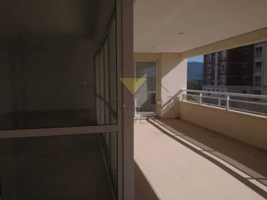 Foto 4 de Apartamento com 4 quartos à venda, 242m2 em Mogi Das Cruzes - SP