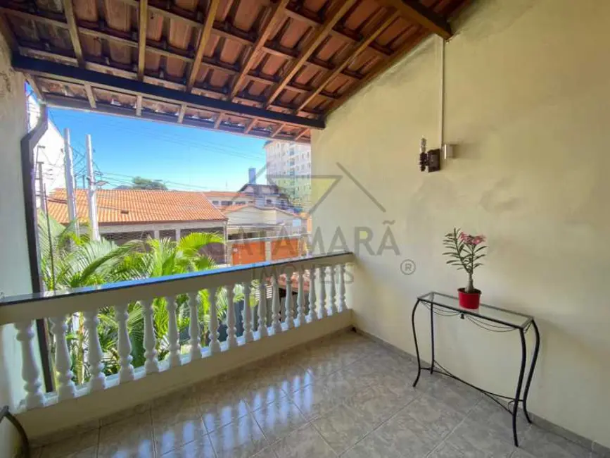 Foto 1 de Casa com 3 quartos à venda e para alugar, 200m2 em Mogi Das Cruzes - SP