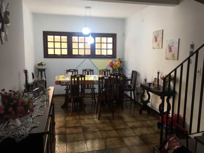 Foto 2 de Casa com 3 quartos à venda e para alugar, 200m2 em Mogi Das Cruzes - SP
