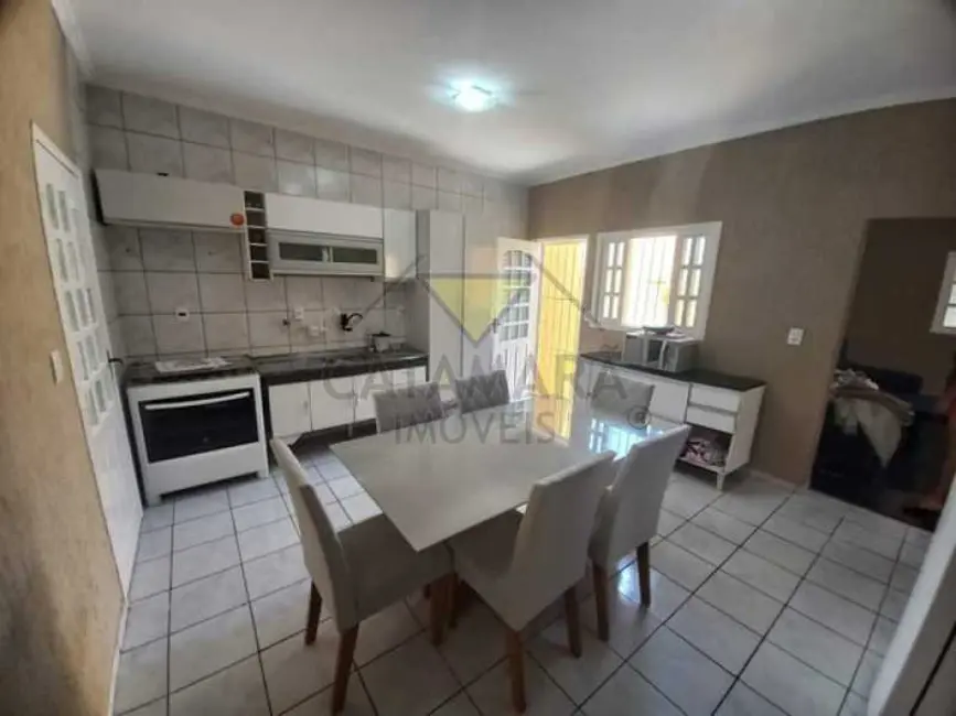 Foto 4 de Casa com 3 quartos à venda, 163m2 em Mogi Das Cruzes - SP