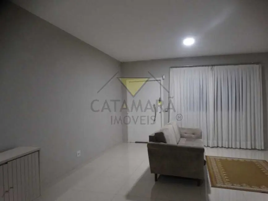Foto 2 de Casa com 3 quartos à venda, 176m2 em Mogi Das Cruzes - SP