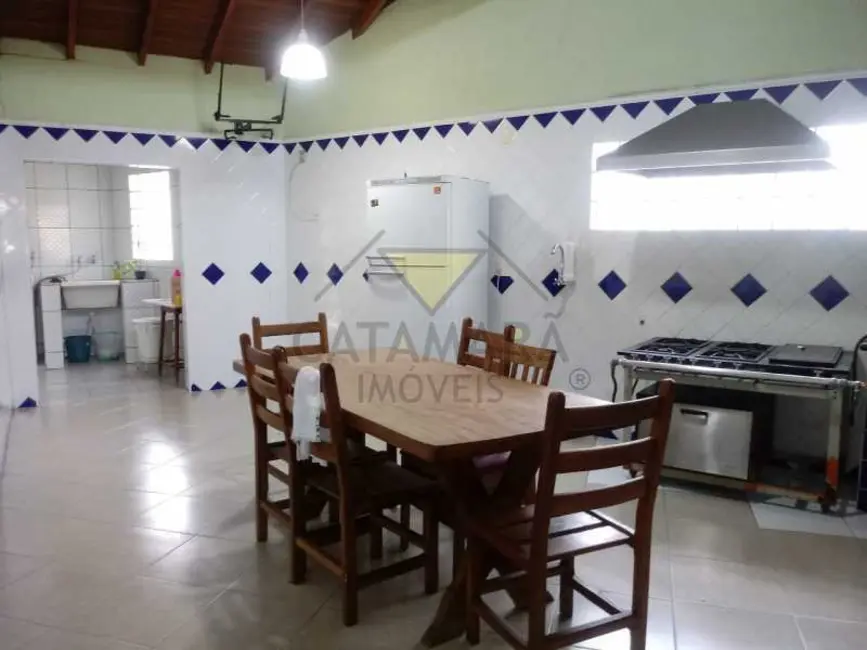 Foto 3 de Casa com 6 quartos para alugar, 555m2 em Mogi Das Cruzes - SP