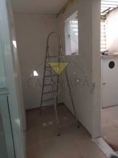 Foto 9 de Casa Comercial para alugar, 150m2 em Mogi Das Cruzes - SP