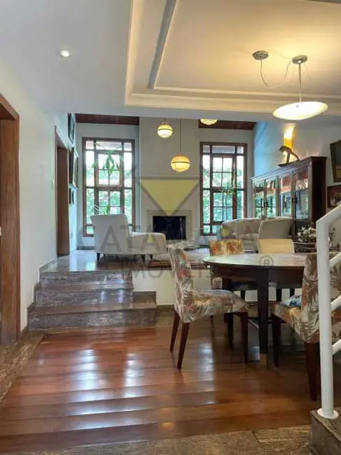 Foto 6 de Casa de Condomínio com 3 quartos à venda e para alugar, 275m2 em Mogi Das Cruzes - SP