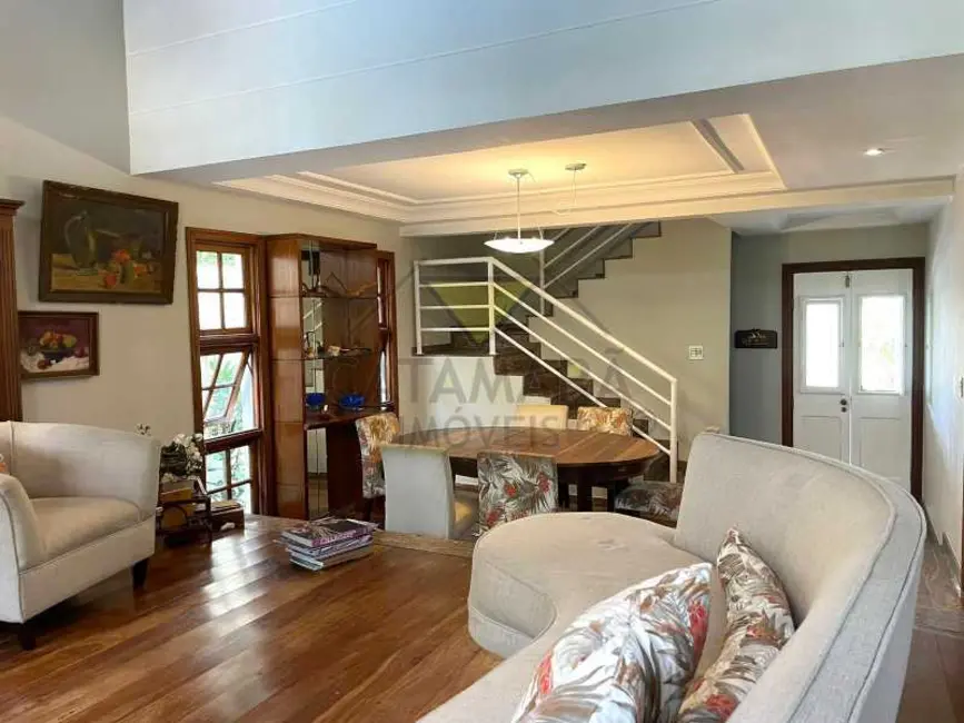 Foto 3 de Casa de Condomínio com 3 quartos à venda e para alugar, 275m2 em Mogi Das Cruzes - SP