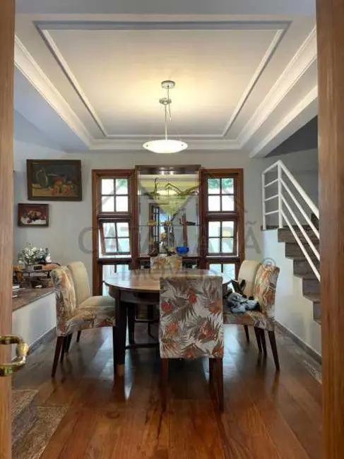 Foto 8 de Casa de Condomínio com 3 quartos à venda e para alugar, 275m2 em Mogi Das Cruzes - SP