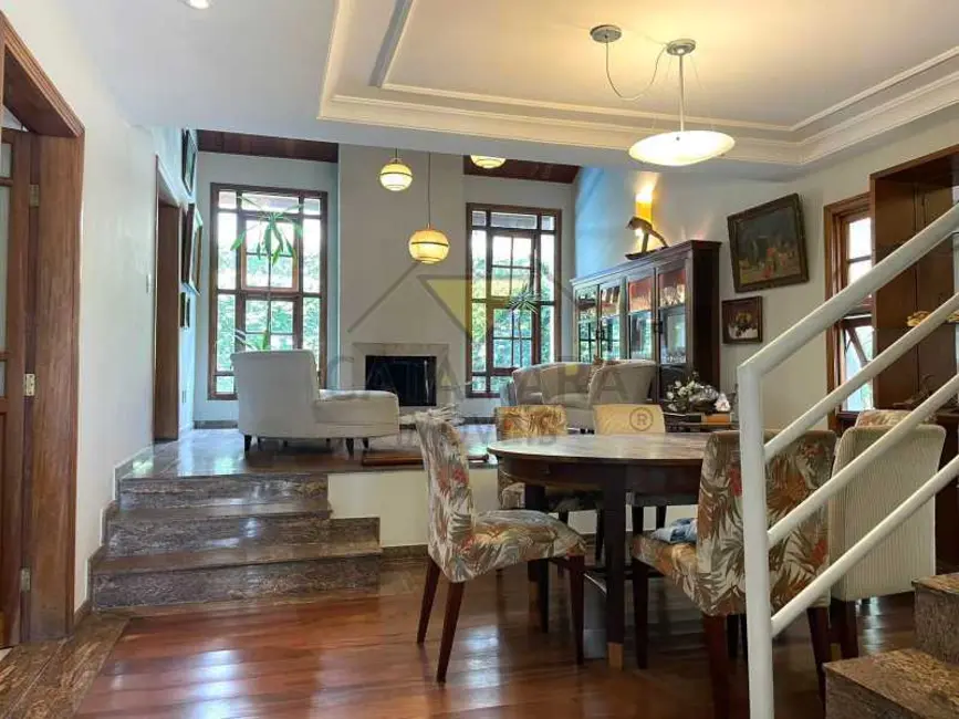 Foto 9 de Casa de Condomínio com 3 quartos à venda e para alugar, 275m2 em Mogi Das Cruzes - SP