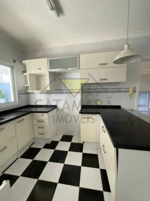 Foto 7 de Casa de Condomínio com 3 quartos à venda, 250m2 em Mogi Das Cruzes - SP