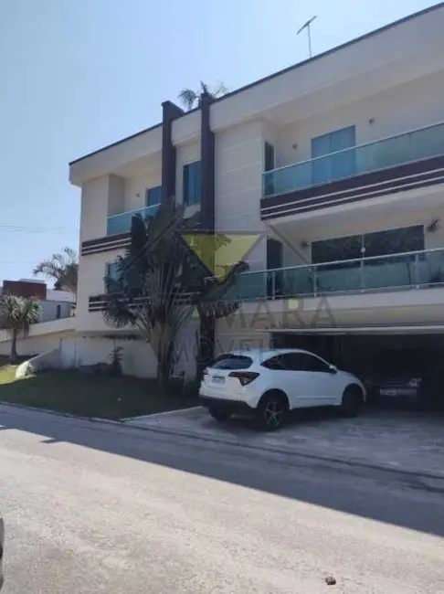 Foto 2 de Casa de Condomínio com 4 quartos para alugar, 300m2 em Mogi Das Cruzes - SP