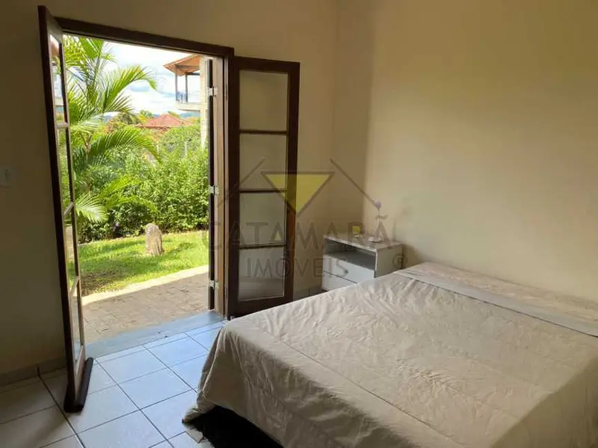 Casa de Condomínio com 5 quartos à venda, 264m2 em Guararema - SP - imagem 4 Foto 4 de Casa de Condomínio com 5 quartos à venda, 264m2 em Guararema - SP