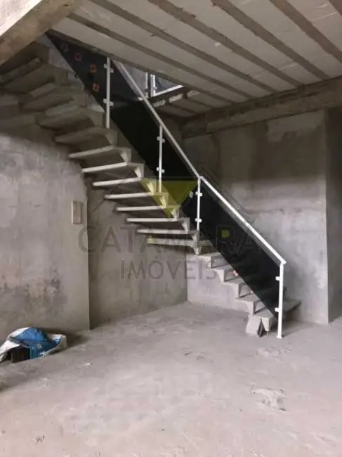 Armazém / Galpão à venda e para alugar em Poa - SP - imagem 9 Foto 9 de Armazém / Galpão à venda e para alugar em Poa - SP