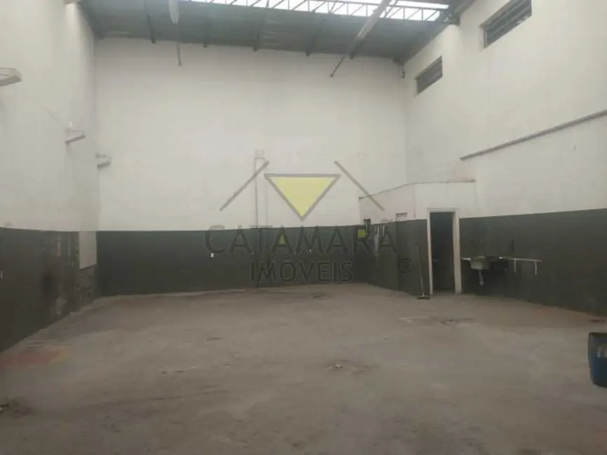 Armazém / Galpão para alugar, 331m2 em Mogi Das Cruzes - SP - imagem 1 Foto 1 de Armazém / Galpão para alugar, 331m2 em Mogi Das Cruzes - SP
