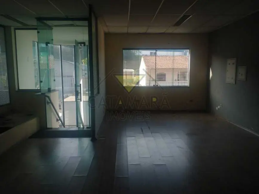 Armazém / Galpão para alugar, 331m2 em Mogi Das Cruzes - SP - imagem 7 Foto 7 de Armazém / Galpão para alugar, 331m2 em Mogi Das Cruzes - SP