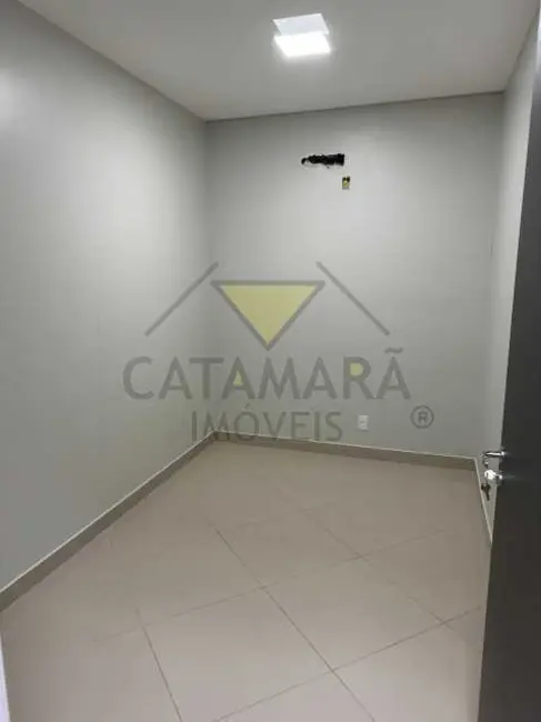 Foto 3 de Sala Comercial para alugar, 78m2 em Mogi Das Cruzes - SP