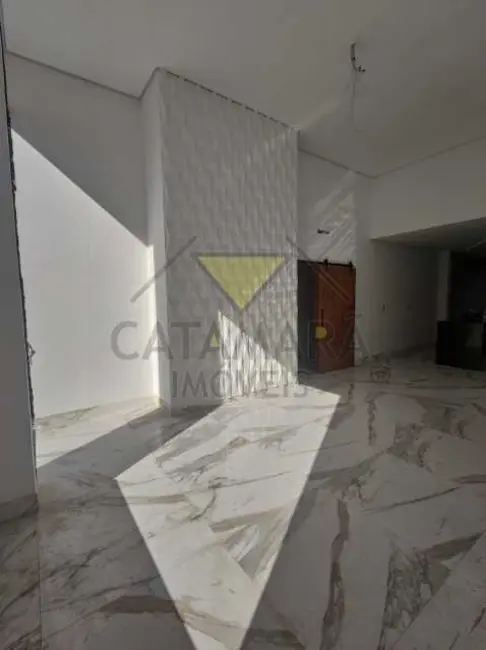 Foto 1 de Casa de Condomínio com 3 quartos à venda e para alugar, 150m2 em Mogi Das Cruzes - SP