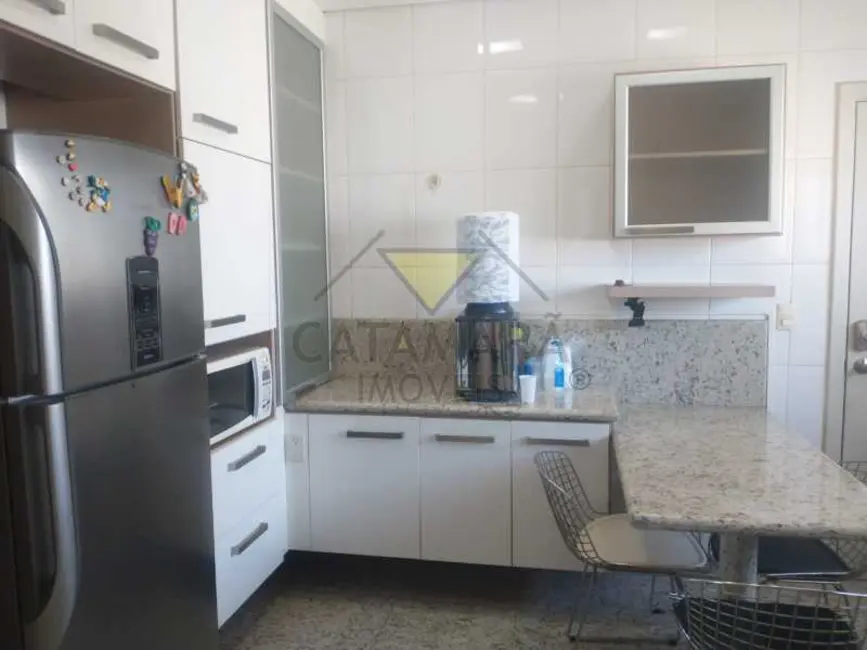 Foto 7 de Apartamento com 3 quartos para alugar, 184m2 em Mogi Das Cruzes - SP