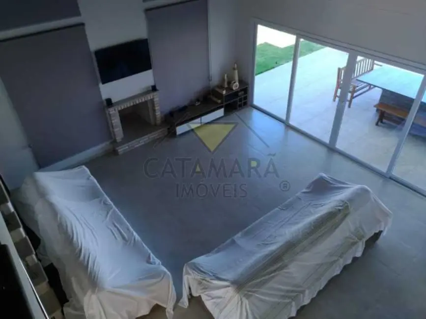 Foto 2 de Casa de Condomínio com 4 quartos à venda, 800m2 em Guararema - SP