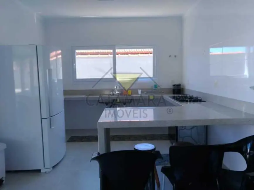 Casa de Condomínio com 4 quartos à venda, 800m2 em Guararema - SP - imagem 4 Foto 4 de Casa de Condomínio com 4 quartos à venda, 800m2 em Guararema - SP