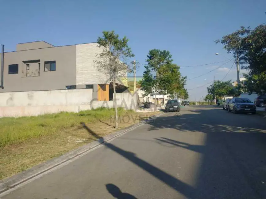 Foto 3 de Terreno / Lote à venda em Mogi Das Cruzes - SP