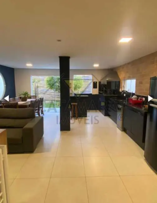 Foto 4 de Casa com 3 quartos à venda, 296m2 em Mogi Das Cruzes - SP