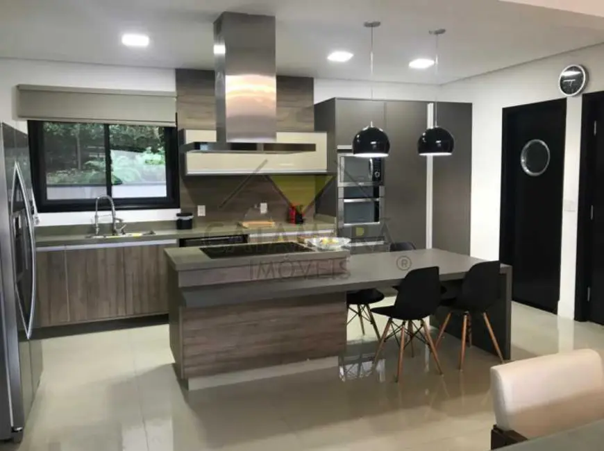 Foto 5 de Casa com 4 quartos à venda, 411m2 em Mogi Das Cruzes - SP