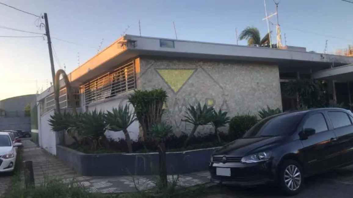 Foto 5 de Casa Comercial com 3 quartos à venda, 285m2 em Mogi Das Cruzes - SP