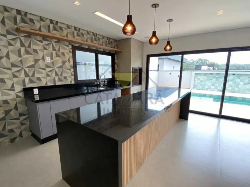 Foto 9 de Casa de Condomínio com 3 quartos à venda, 260m2 em Mogi Das Cruzes - SP