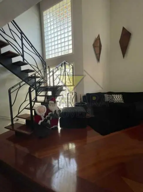 Foto 9 de Casa de Condomínio com 3 quartos à venda, 300m2 em Aruja - SP