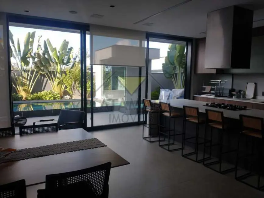 Foto 2 de Casa de Condomínio com 3 quartos à venda, 310m2 em Mogi Das Cruzes - SP