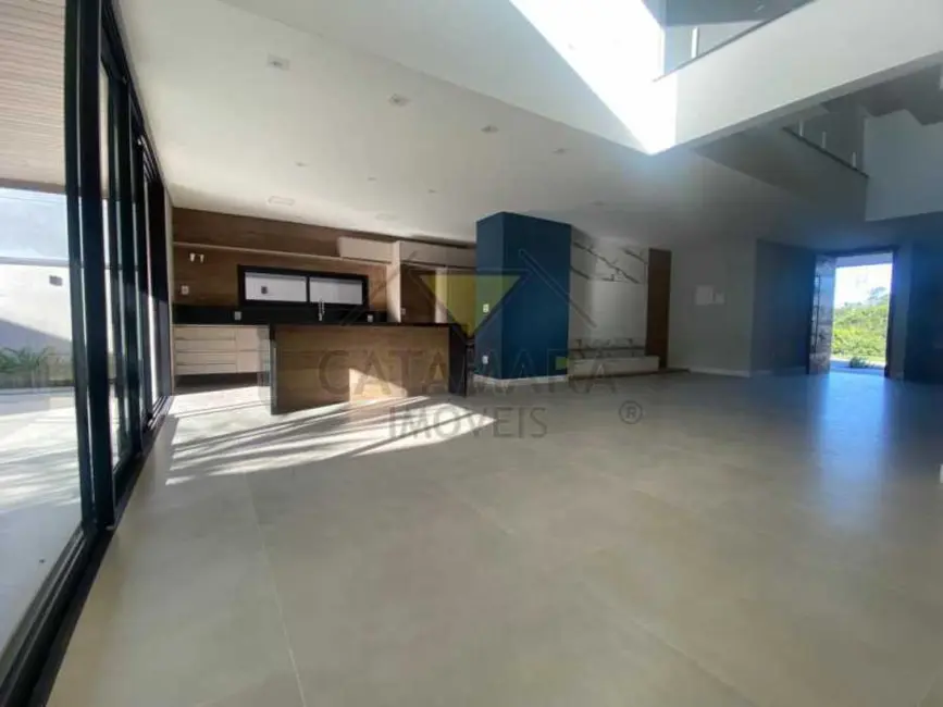 Foto 4 de Casa de Condomínio com 3 quartos à venda, 290m2 em Mogi Das Cruzes - SP