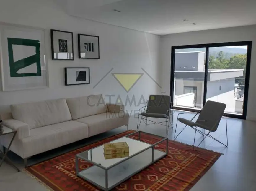 Foto 2 de Casa de Condomínio com 3 quartos à venda, 260m2 em Mogi Das Cruzes - SP