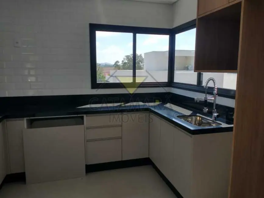 Foto 6 de Casa de Condomínio com 3 quartos à venda, 260m2 em Mogi Das Cruzes - SP