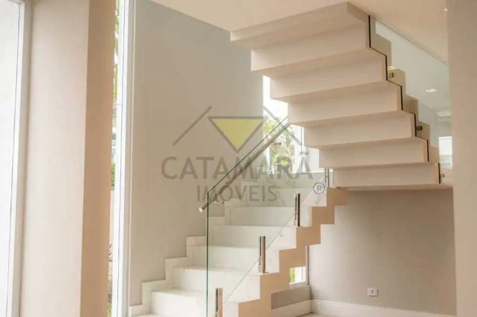 Foto 5 de Casa de Condomínio com 4 quartos à venda, 215m2 em Mogi Das Cruzes - SP