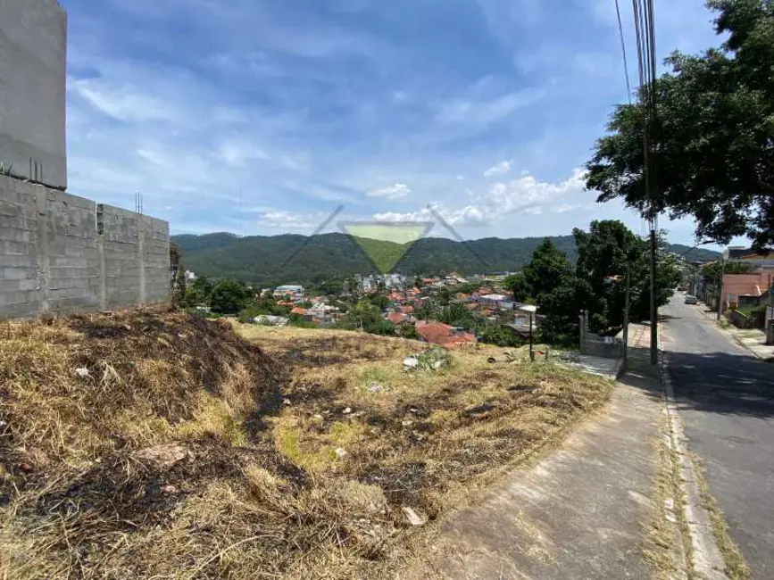 Foto 2 de Terreno / Lote à venda, 1950m2 em Mogi Das Cruzes - SP