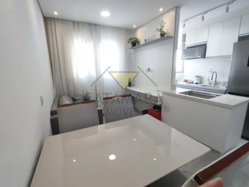 Foto 3 de Apartamento com 2 quartos à venda, 49m2 em Mogi Das Cruzes - SP