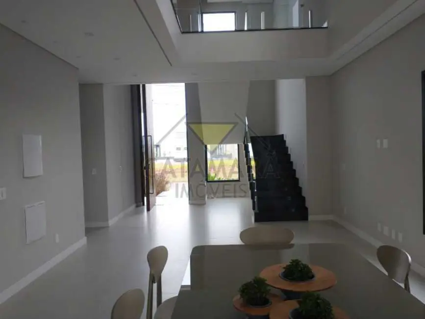 Foto 4 de Casa de Condomínio com 3 quartos à venda, 230m2 em Mogi Das Cruzes - SP