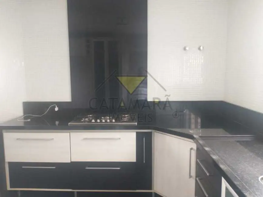 Foto 6 de Casa de Condomínio com 3 quartos à venda e para alugar, 250m2 em Mogi Das Cruzes - SP