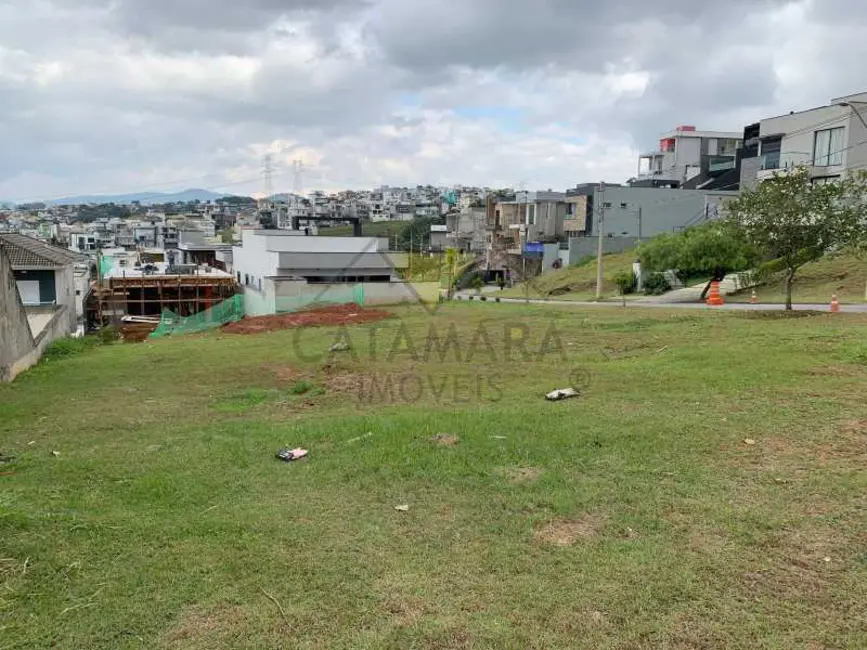 Foto 1 de Terreno / Lote à venda, 655m2 em Mogi Das Cruzes - SP