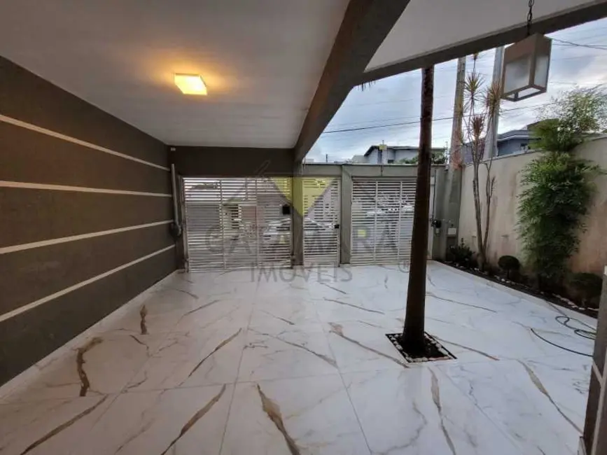 Foto 1 de Casa com 3 quartos à venda, 187m2 em Mogi Das Cruzes - SP