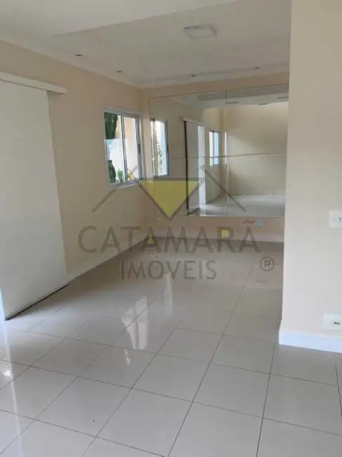 Foto 3 de Casa de Condomínio com 4 quartos para alugar, 160m2 em Mogi Das Cruzes - SP