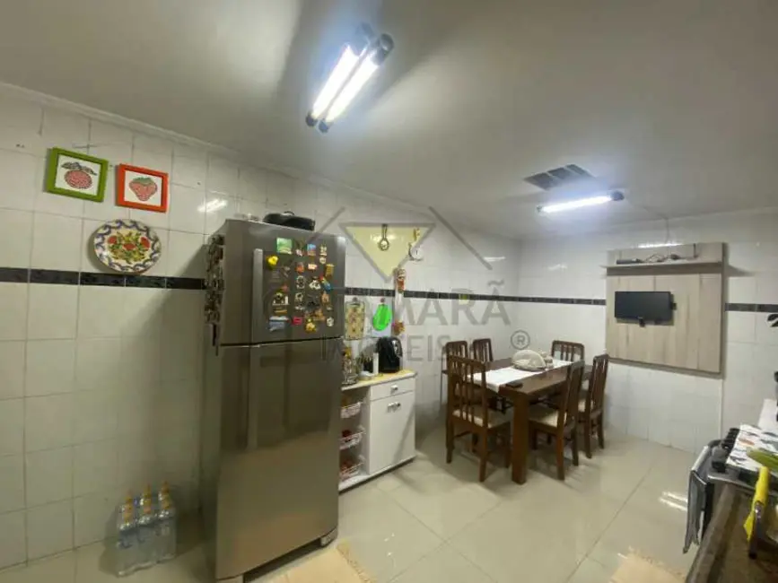 Foto 3 de Casa com 3 quartos à venda, 140m2 em Mogi Das Cruzes - SP