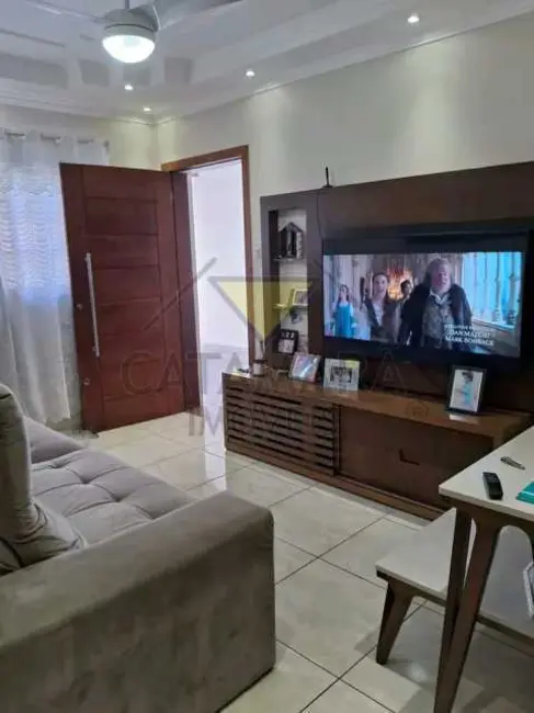 Casa com 3 quartos à venda, 173m2 em Mogi Das Cruzes - SP - imagem 3 Foto 3 de Casa com 3 quartos à venda, 173m2 em Mogi Das Cruzes - SP