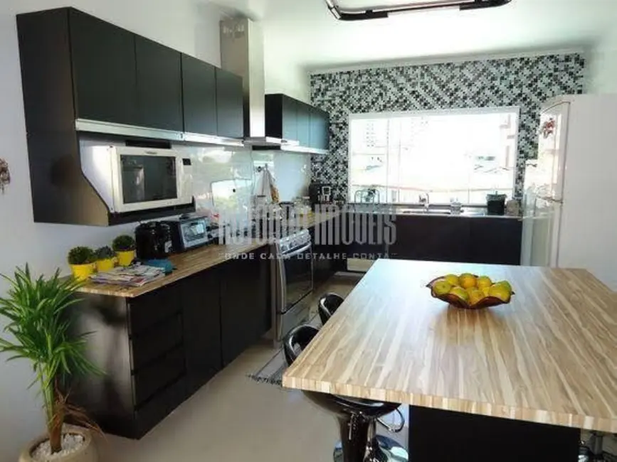 Foto 2 de Casa com 3 quartos à venda, 230m2 em Vila Rosália, Guarulhos - SP