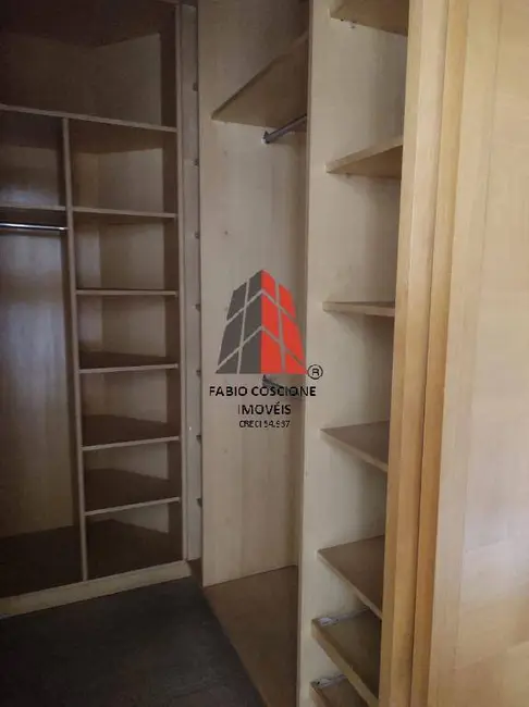 Sobrado com 4 quartos à venda, 307m2 em Vila Carrão, São Paulo - SP - imagem 3 Foto 3 de Sobrado com 4 quartos à venda, 307m2 em Vila Carrão, São Paulo - SP