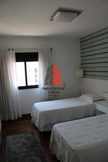 Apartamento com 4 quartos à venda, 234m2 em Aclimação, São Paulo - SP - imagem 7 Foto 7 de Apartamento com 4 quartos à venda, 234m2 em Aclimação, São Paulo - SP