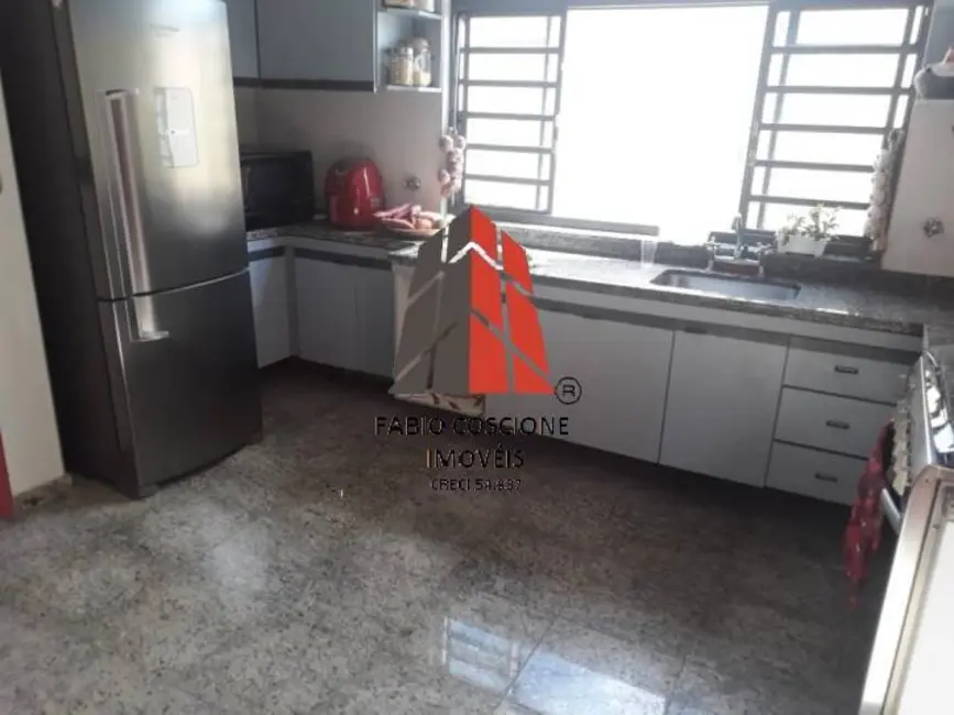 Sobrado com 3 quartos à venda, 200m2 em Vila Carrão, São Paulo - SP - imagem 6 Foto 6 de Sobrado com 3 quartos à venda, 200m2 em Vila Carrão, São Paulo - SP