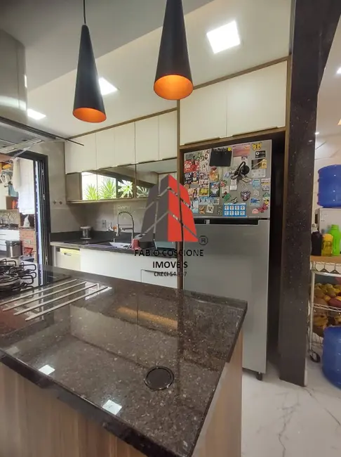 Sobrado com 3 quartos para alugar, 198m2 em Tatuapé, São Paulo - SP - imagem 4 Foto 4 de Sobrado com 3 quartos para alugar, 198m2 em Tatuapé, São Paulo - SP